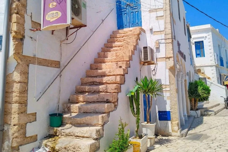 Djerba: Island Tour Snack, Synagogue, Souk, and Sunset