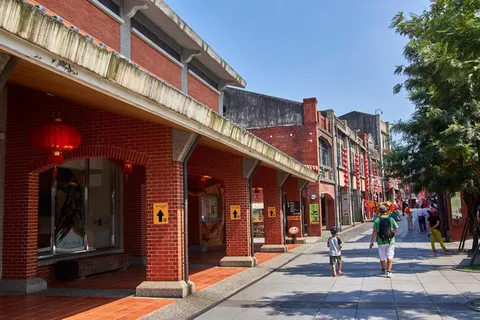 Depuis Taipei : visite privée de Yilan avec Kavalan et visite artistique