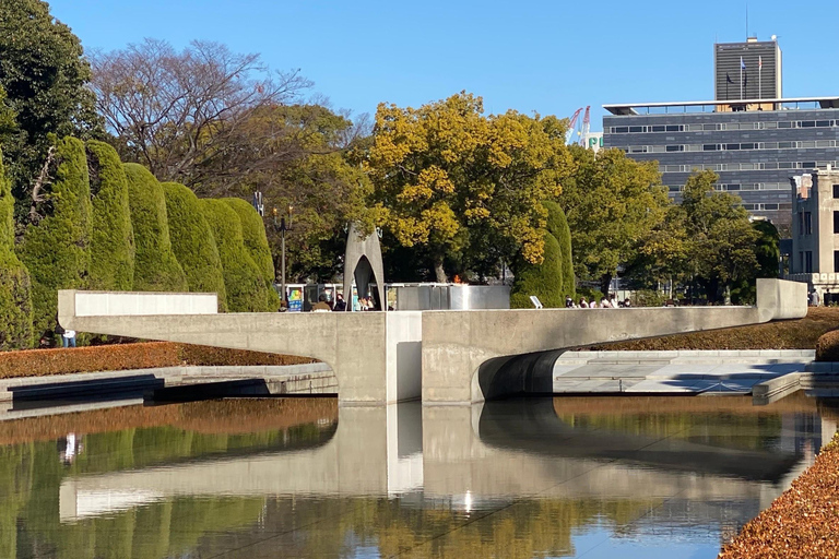 Tour privado de Hiroshima y Miyajima con guía titulado