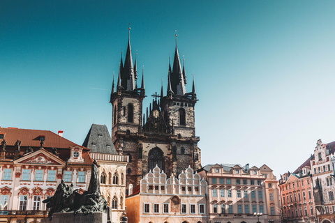 Rondleiding door de Oude en Nieuwe Stad van Praag en boottochtPrijs groepsreis