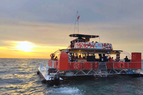 De Kuala Lumpur: excursão a Port Dickson com cruzeiro DragonDe Kuala Lumpur: Excursão a Port Dickson com cruzeiro Dragon Cruise