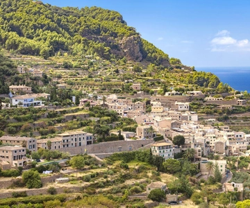 Mallorca: Unveiling the Island's Hidden Gems Guided Day Tour