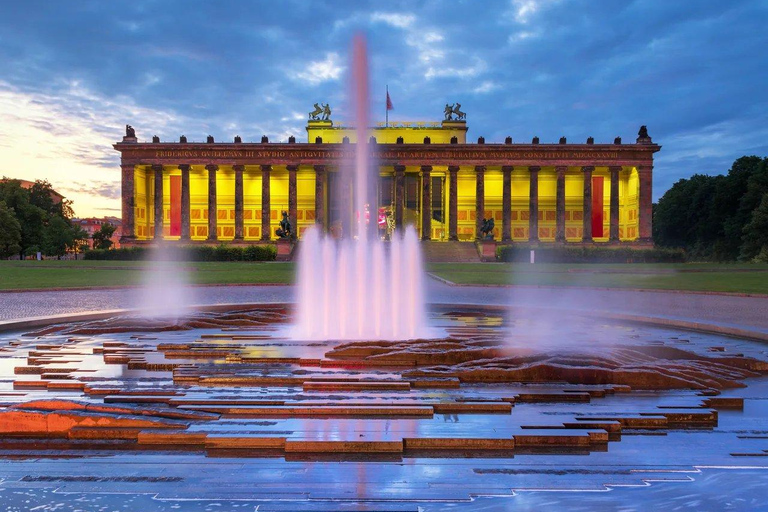 Berlin Christmas Market Tour: Sightseeing, Christmas Market & Mulled Wine