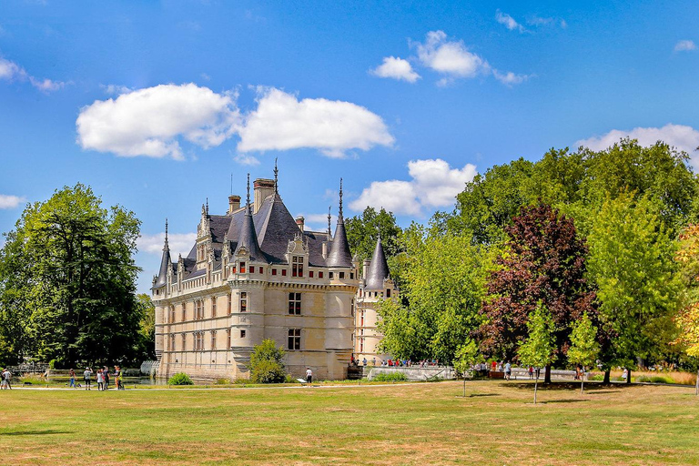 Château d&#039;Azay-le-Rideau : Visite guidée privée avec billet d&#039;entrée