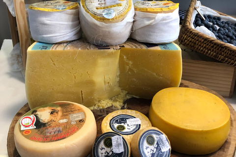 Porto: Cheese and Port Wine Tasting in a Unique Place