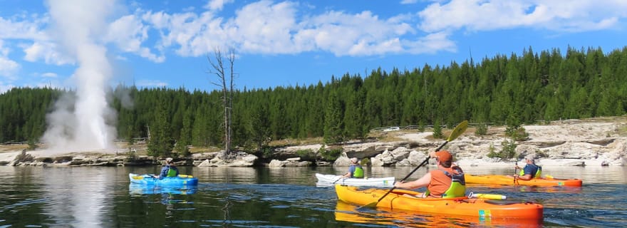 Grant Village : visite guidée en kayak du lac Yellowstone avec déjeuner