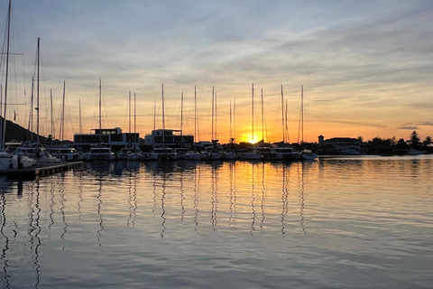 Soufriere: Private Sonnenuntergangs-Kreuzfahrt mit Getränken