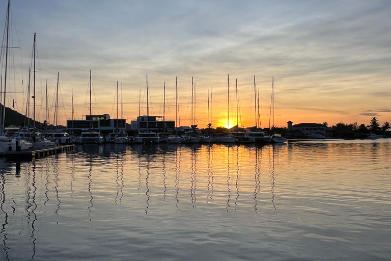 Soufriere: Private Sonnenuntergangs-Kreuzfahrt mit Getränken