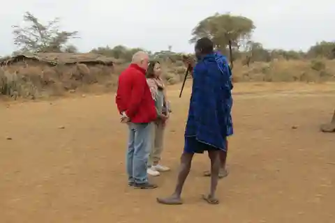 Kenia: Excursión a la Aldea Maasai SÓLO con Danza y Canto