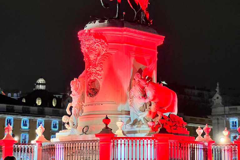 Découvrez l'histoire de Lisbonne à bord d'un tuk-tuk.Visite historique de Lisbonne en tuk-tuk électrique