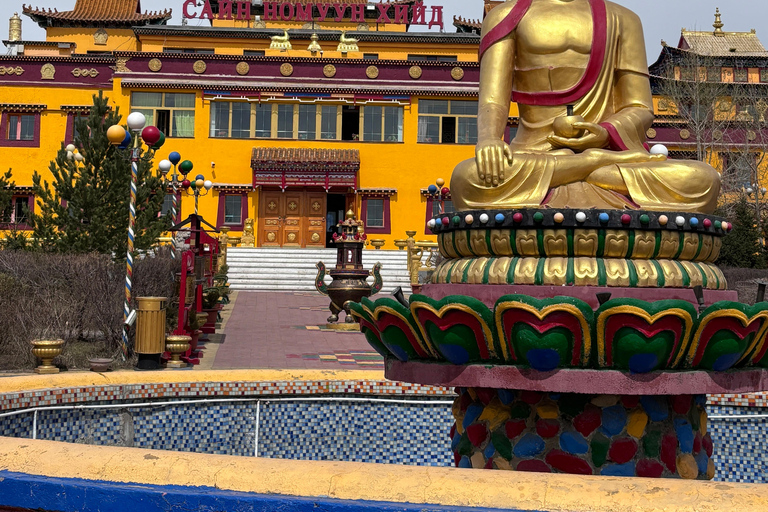 Chinggis Khaan Equestrian Statue & Monastery Tour