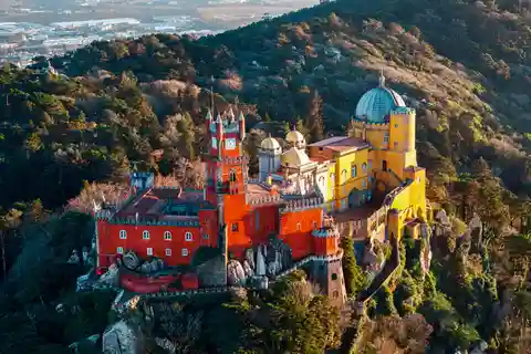 Sintra & Cascais: Dagtocht met Pena Palace en Regaleira