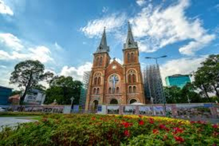 Private Saigon Highlights Tour by Car – Flexible Half Day Private Tour Ho Chi Minh City Half-Day