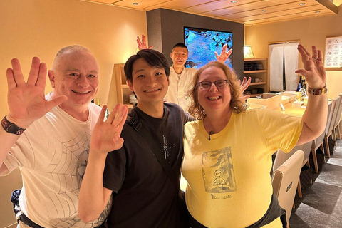 Tokyo : Uneo Food & Walking Tour with A Guide Tokyo : 3 Hours Private Food Tasting Walking Tour