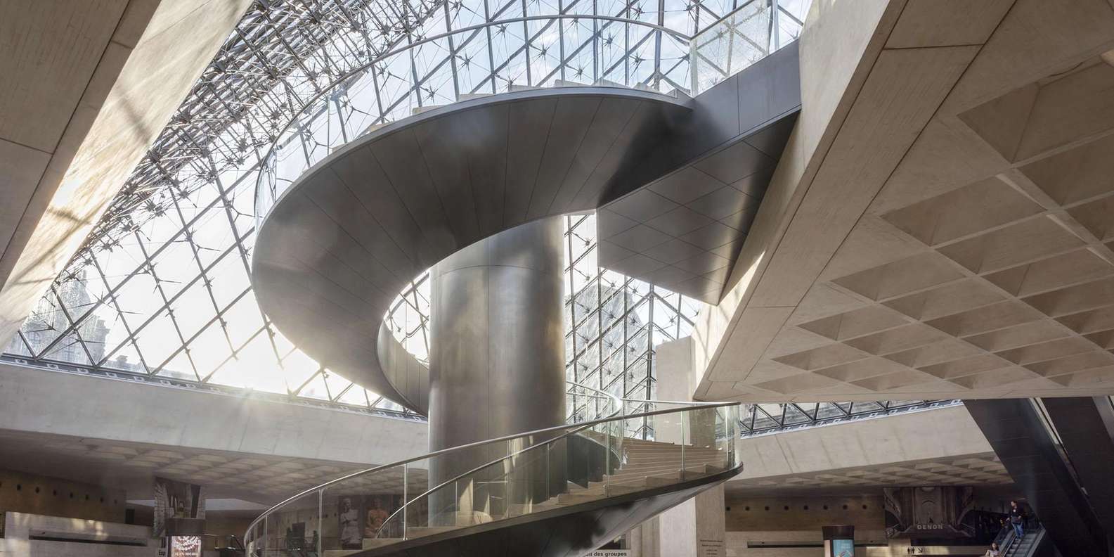 Explore the Secrets of the Louvre with the Mona Lisa Pass