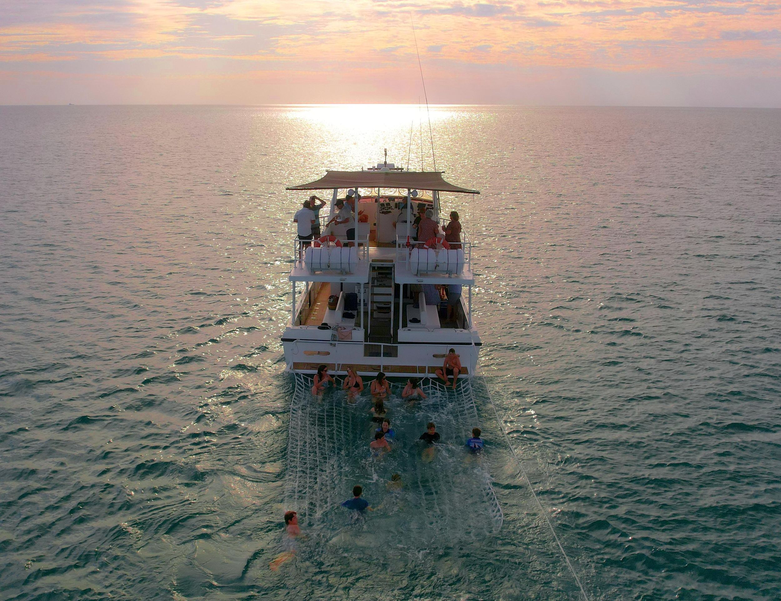Broome: Sonnenuntergangs-Kreuzfahrt mit leckeren Häppchen und Transfers