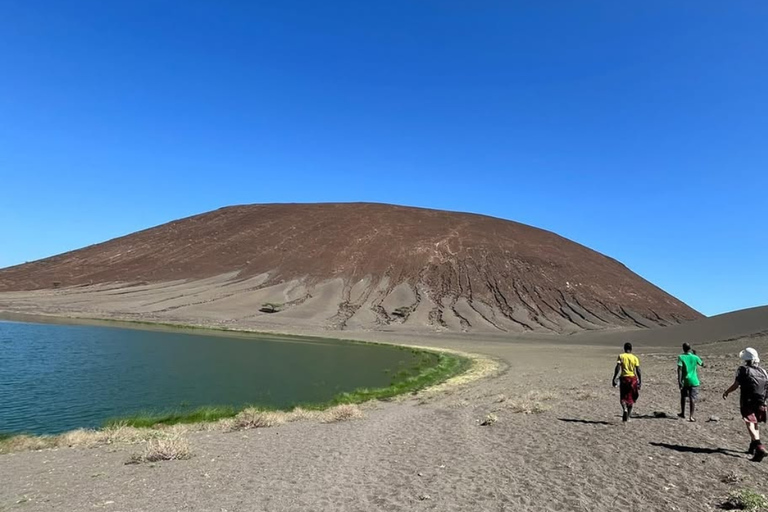 Nairobi: 4-Day Chalbi Desert & Lake Turkana Expedition