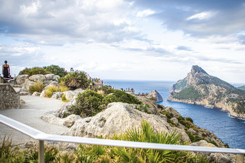 Mallorca: Scenic Formentor Tour by Bus & Boat Pick up in Playa de Muro