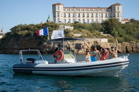 Marseille: Sunset Boat Trip to the Frioul Islands Marseille: Sunset Boat Trip to Frioul