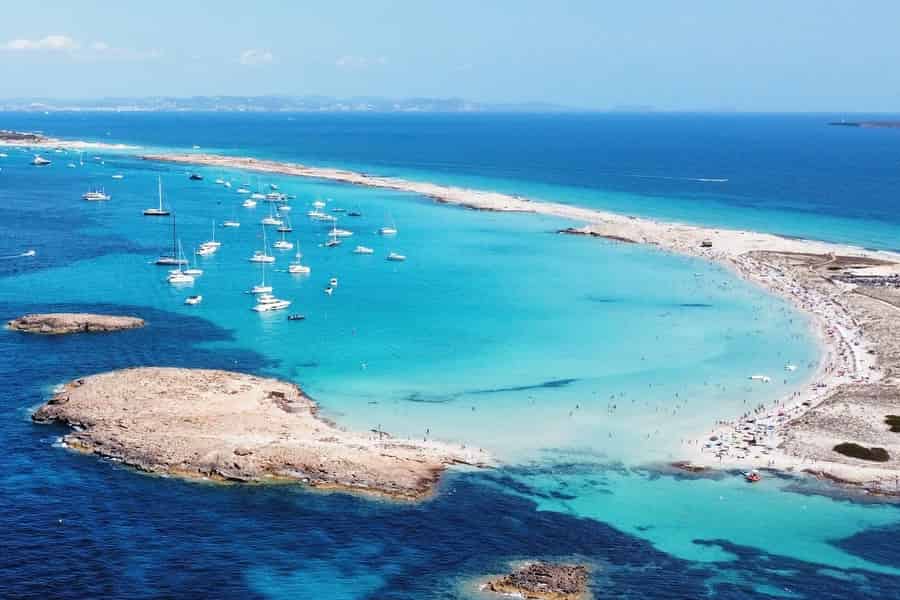 Ibiza: Hin- und Rücktransfer von Figueretas nach Formentera. Foto: GetYourGuide