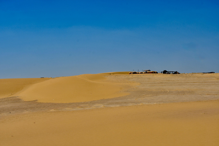 From Cairo: 4x4 Desert Safari, Waterfalls & Magic Lake Shared Tour: Wadi El Rayan, Magic Lake & Lake Qarun, Jeep