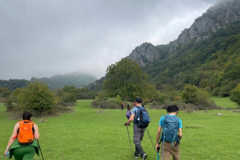 From Baku: Guba Region Guided Hiking Tour with Transfer