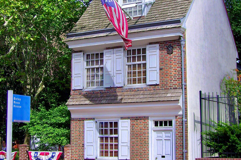 From NY: Lancaster Pennsylvania and Philadelphia day Tour English Tour