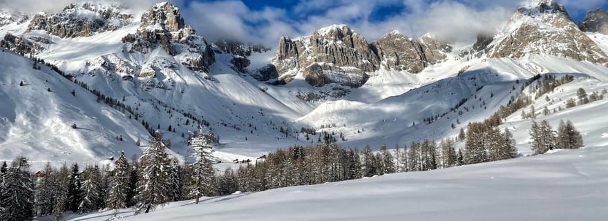 Passo San Pellegrino : Excursion guidée sur la neige des Dolomites