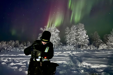 Levi: Private Aurora Tour with Photo Shoot & E-Book