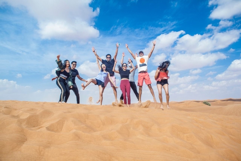Dubai: woestijnsafari, quad, kameelrit en zandboardenGedeelde tour zonder quad