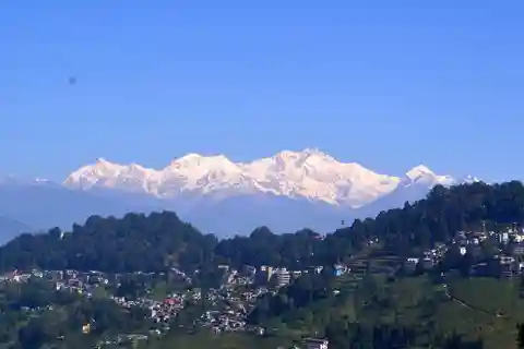 Darjeeling Cultural & Nature Walking Guided Tour