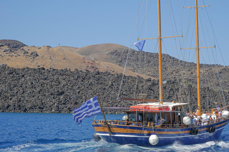 Tour del vulcano di Santorini, delle sorgenti termali e del tramonto di OiaTour di 6 ore con trasferimento