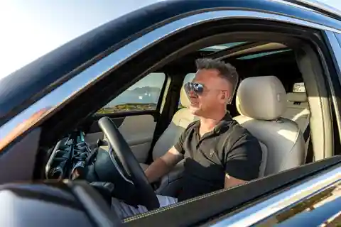 Santorini: Customized Private Guided Tour in a Mercedes EQB
