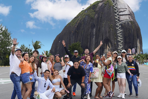 . Guatapé & El Peñol: Full Tour + Boat on the Lake