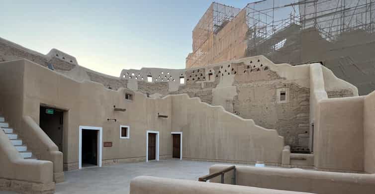 Riyadh: Masmak Fort, Souq AlZal, and Murabba Palace Tour photo 7