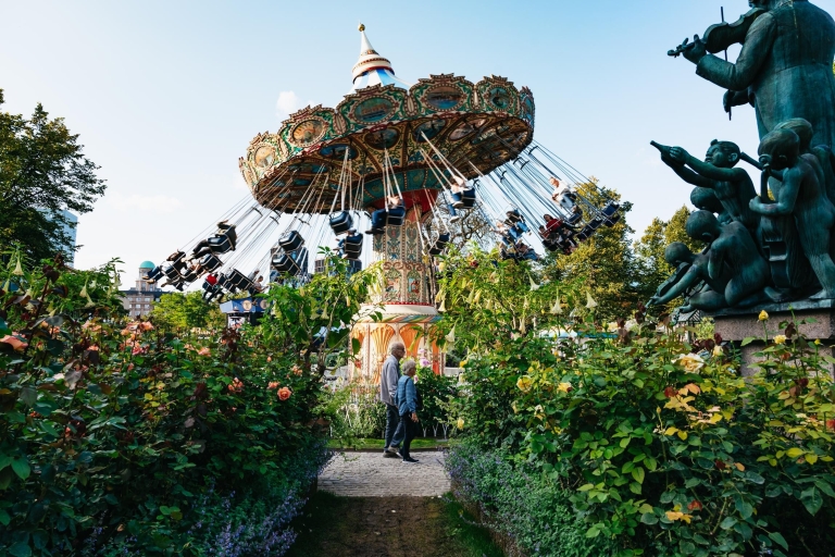 Copenhague : Billets d'entrée aux jardins de Tivoli avec nombre illimité de tours de manègeEn semaine : Billet d'entrée avec nombre illimité de tours de manège