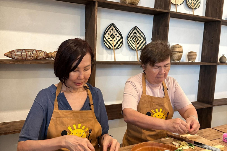 Phuket (Bang Tao): Thai Cooking Class & Market Tour option Phuket (Bang Tao): Morning Thai Cooking Class & Market Tour