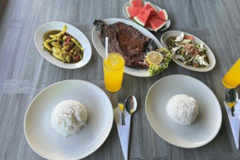 Langkawi: Mangrove Cruise with Eagle Feeding & Beach Swim 3 Hour estimated Mangrove+Beach Swim