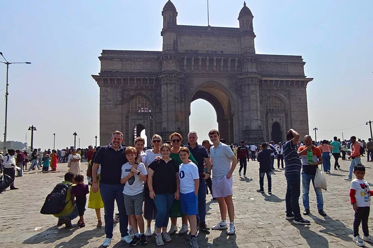 Mumbai : visite touristique privée et visite des bidonvilles avec un local