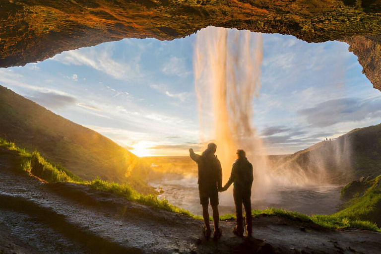 Keflavik: Private South Coast Tour with Airport Pick-up Private Tour: 1-3 PAX