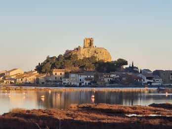 Gruissan: from the New Port to the Old Village