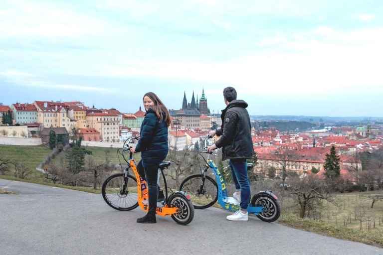 Praga: E-Bike / E-Scooter Viewpoint Tour120-minutowa wycieczka grupowa z przewodnikiem na żywo