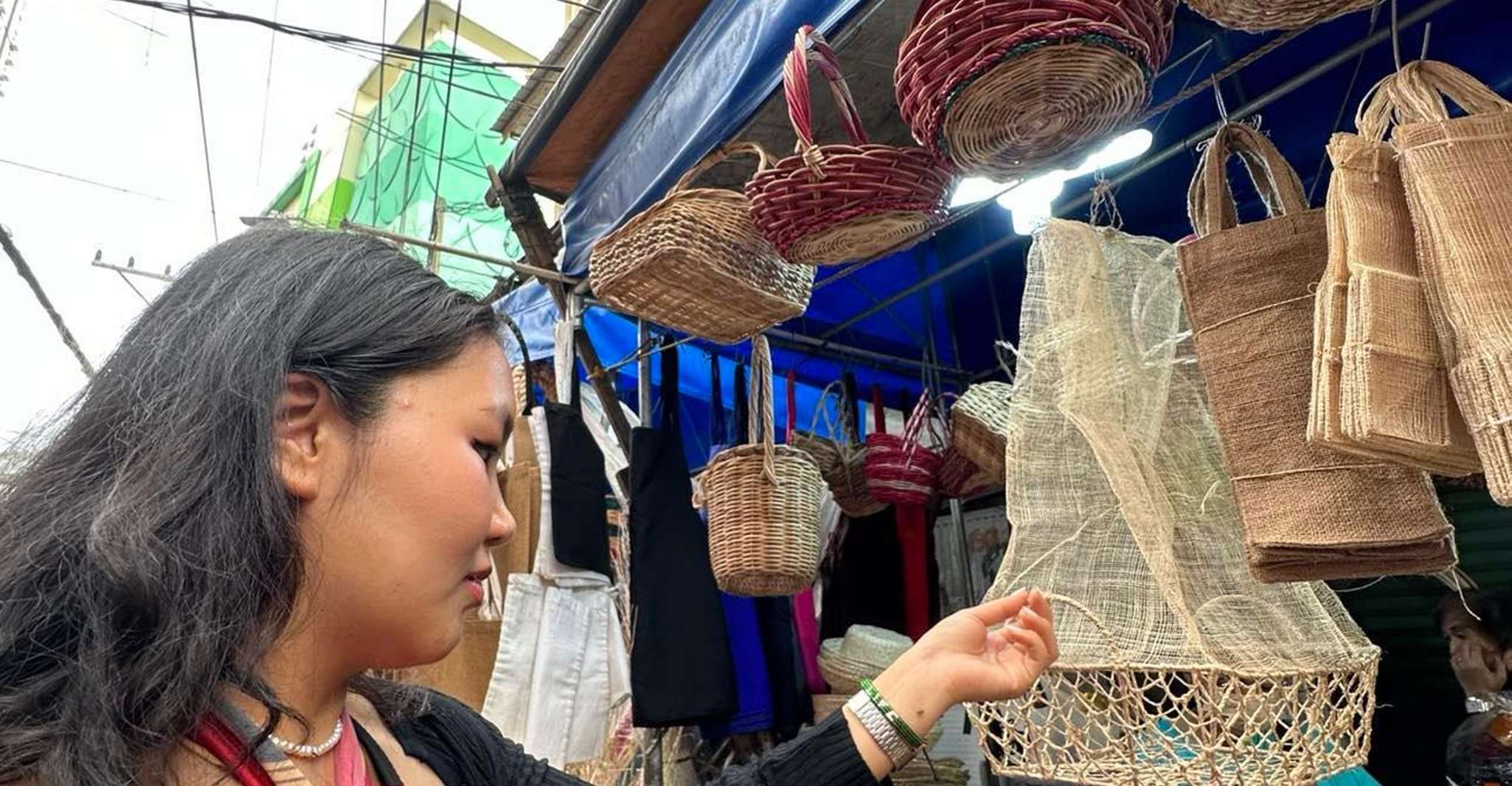 Tienda, Come, Come en Divisoria Manila Experience - Hizvo