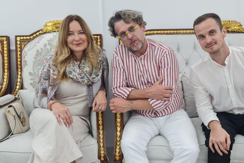 Omani Hospitality: Authentic Family Dinner Experience