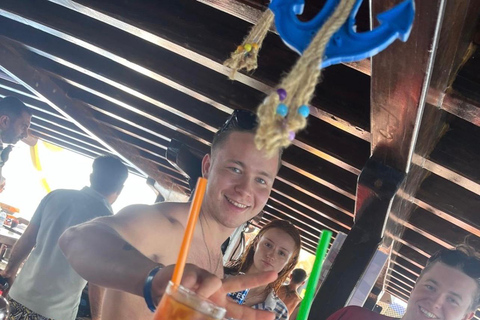 Alanya: Romantic Boat Tour with Lunch and Drinks