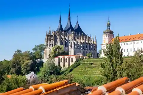 Från Prag: Kutná Hora, benkyrkan och folkmuseet