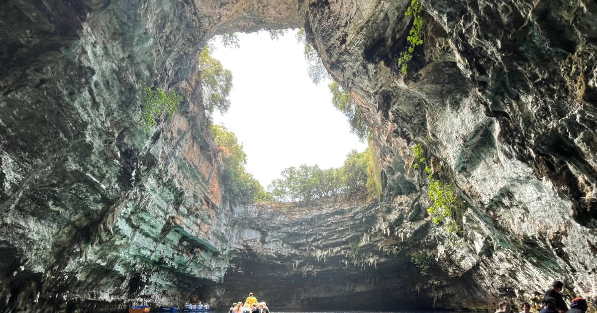 Argostoli Melissani Lake Drogarati Cave And Myrtos Beach Getyourguide