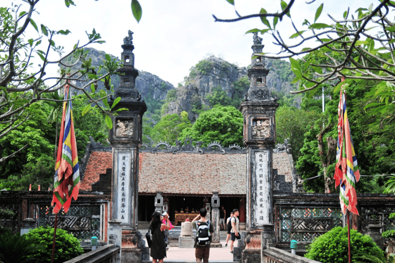 Ninh Binh Day Tour to Hoa Lu Tam Coc and Mua Cave