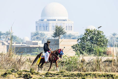 Kathmandu: Horseback Riding Tour with Picnic and Guide