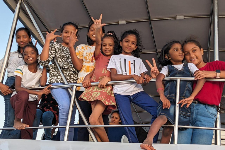 Mirissa: Whale Watching Cruise With Blue Whales & Dolphins